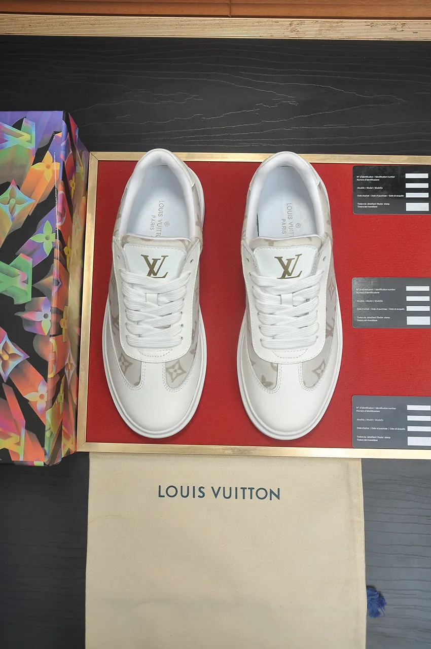 Men's shoes 💰540💶[LOUIS VUITTON] Original order price (water-dyed cowhide lining) new model 🍀LV Louis Vuitton * - top version of LV classic trendy shoes! Made of imported original cowhide, water-dyed cowhide lining, and original wear-resistant rubber outsole! High quality products! Code number 38-45 (45 is custom-made and cannot be returned or exchanged)